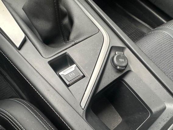 Aperçu de la photo 22 du véhicule PEUGEOT 308 SW