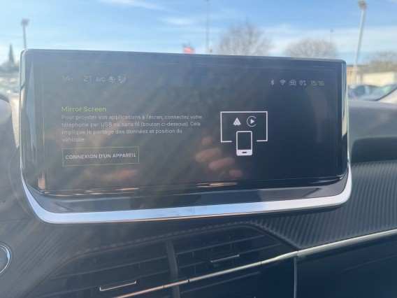 Aperçu de la photo 15 du véhicule PEUGEOT 2008