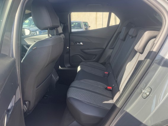 Aperçu de la photo 16 du véhicule PEUGEOT 2008