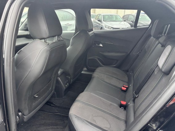 Aperçu de la photo 14 du véhicule PEUGEOT 2008