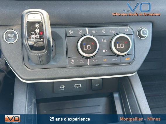 Aperçu de la photo 16 du véhicule LAND-ROVER DEFENDER