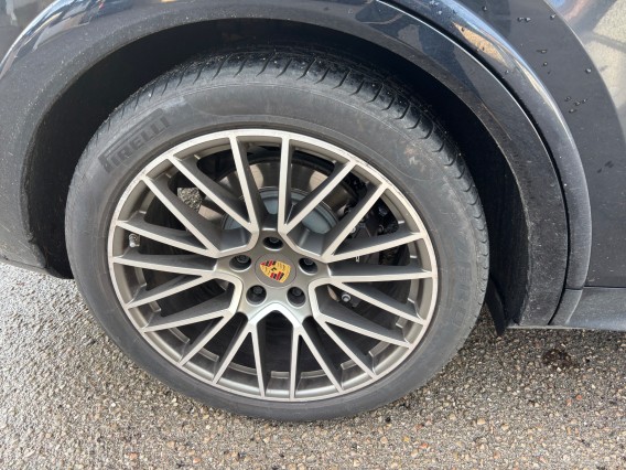 Aperçu de la photo 11 du véhicule PORSCHE CAYENNE COUPE