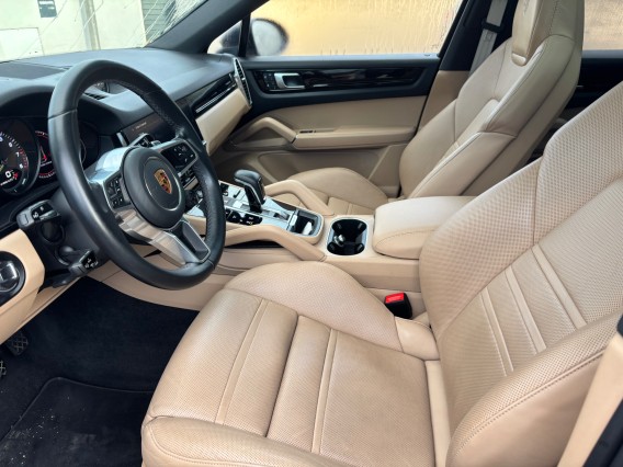 Aperçu de la photo 17 du véhicule PORSCHE CAYENNE COUPE