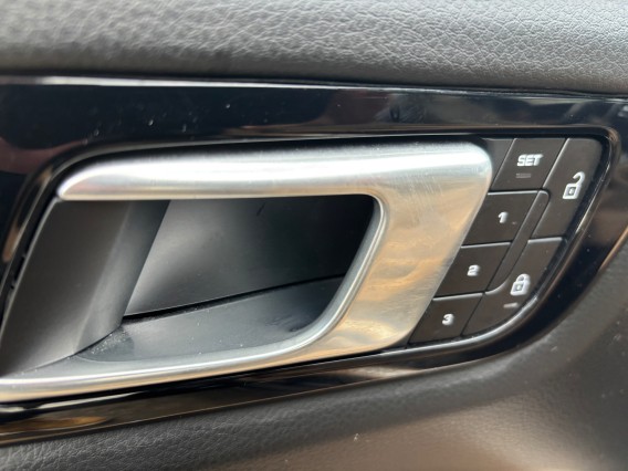 Aperçu de la photo 21 du véhicule PORSCHE CAYENNE COUPE