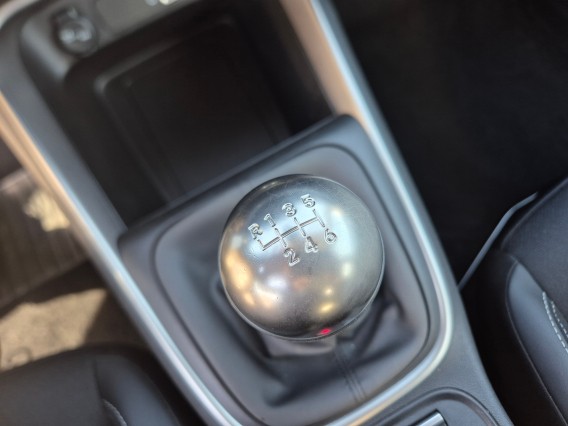 Aperçu de la photo 12 du véhicule JEEP AVENGER