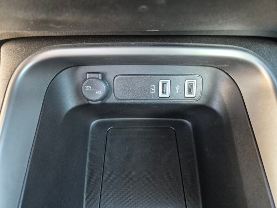 Aperçu de la photo 14 du véhicule JEEP AVENGER