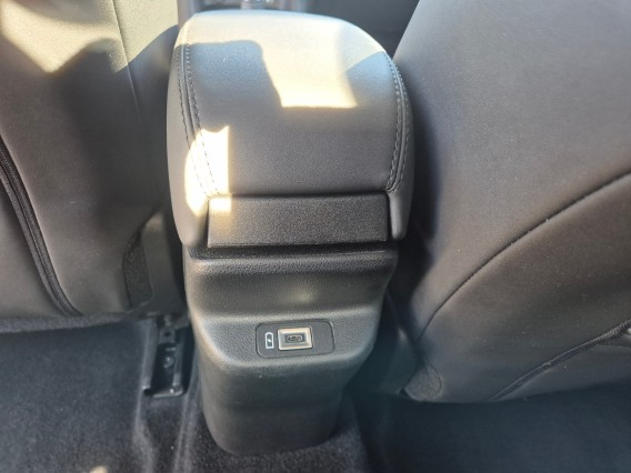 Aperçu de la photo 27 du véhicule JEEP AVENGER