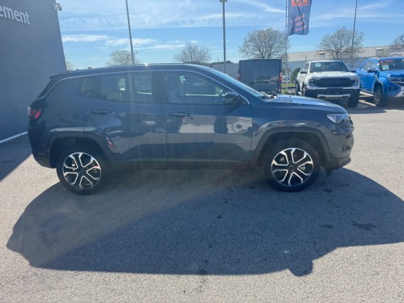 Aperçu de la photo 5 du véhicule JEEP COMPASS