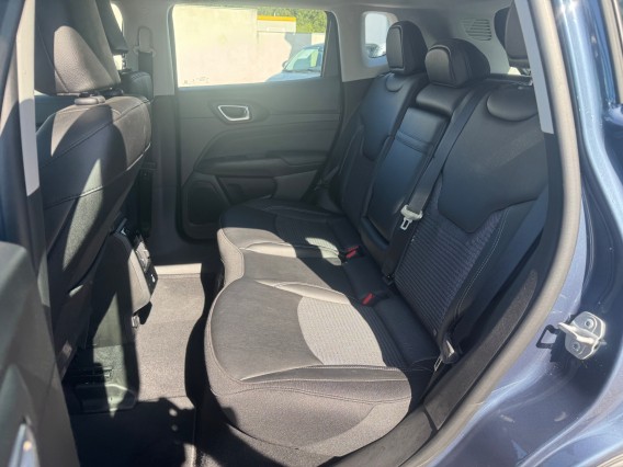 Aperçu de la photo 18 du véhicule JEEP COMPASS