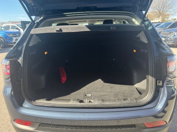 Aperçu de la photo 20 du véhicule JEEP COMPASS