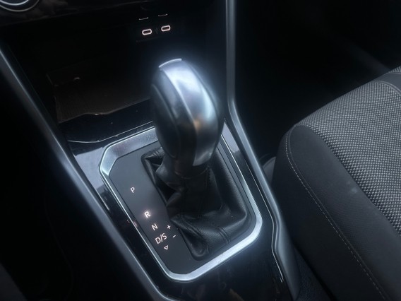 Aperçu de la photo 18 du véhicule VOLKSWAGEN T-ROC CABRIOLET