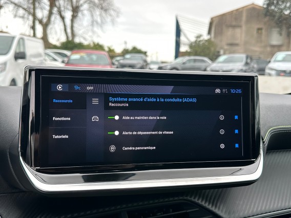 Aperçu de la photo 18 du véhicule PEUGEOT 208