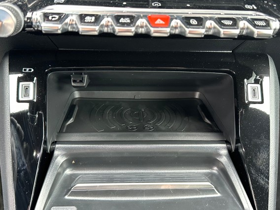 Aperçu de la photo 20 du véhicule PEUGEOT 208