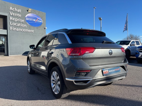 Aperçu de la photo 2 du véhicule VOLKSWAGEN T-ROC