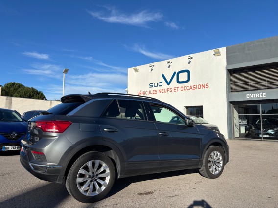 Aperçu de la photo 8 du véhicule VOLKSWAGEN T-ROC