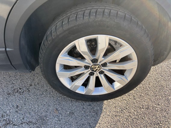 Aperçu de la photo 17 du véhicule VOLKSWAGEN T-ROC