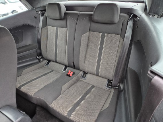 Aperçu de la photo 20 du véhicule VOLKSWAGEN T-ROC CABRIOLET