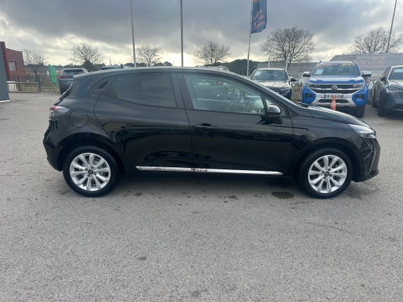 Aperçu de la photo 9 du véhicule RENAULT CLIO V