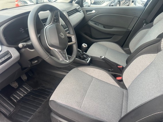 Aperçu de la photo 11 du véhicule RENAULT CLIO V