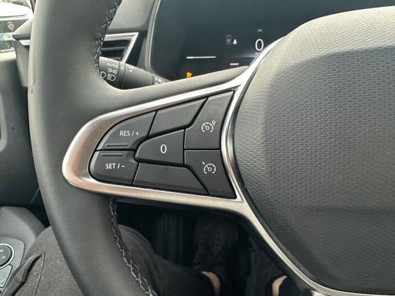 Aperçu de la photo 16 du véhicule RENAULT CLIO V