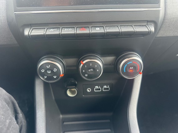 Aperçu de la photo 20 du véhicule RENAULT CLIO V