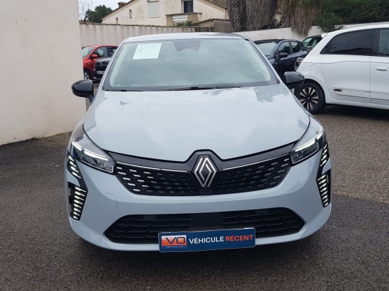 Aperçu de la photo 18 du véhicule RENAULT CLIO V