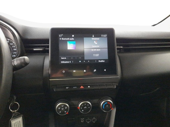 Aperçu de la photo 8 du véhicule RENAULT CLIO V