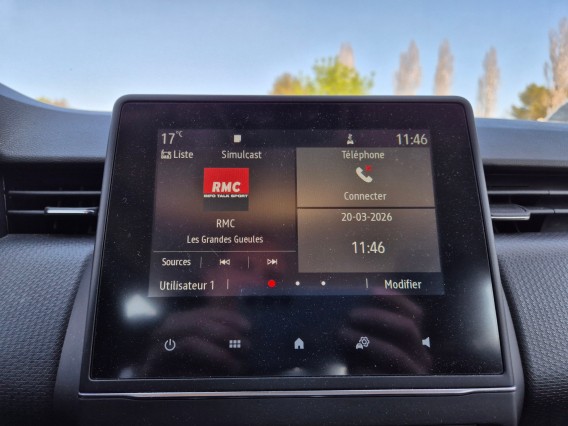 Aperçu de la photo 14 du véhicule RENAULT CLIO V