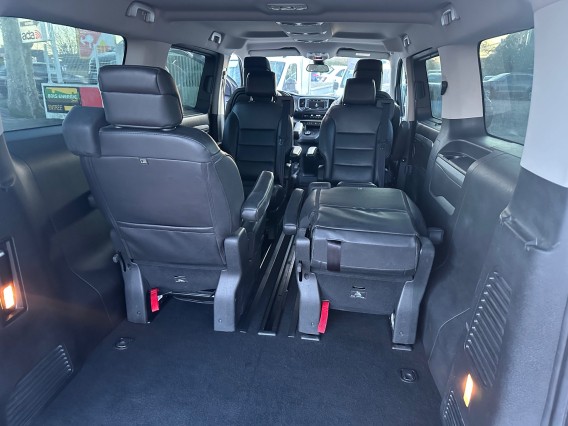 Aperçu de la photo 29 du véhicule PEUGEOT TRAVELLER BUSINESS
