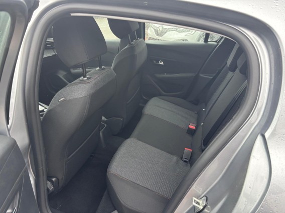 Aperçu de la photo 12 du véhicule PEUGEOT 208