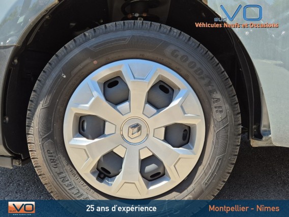 Aperçu de la photo 19 du véhicule RENAULT TRAFIC CABINE APPROFONDIE