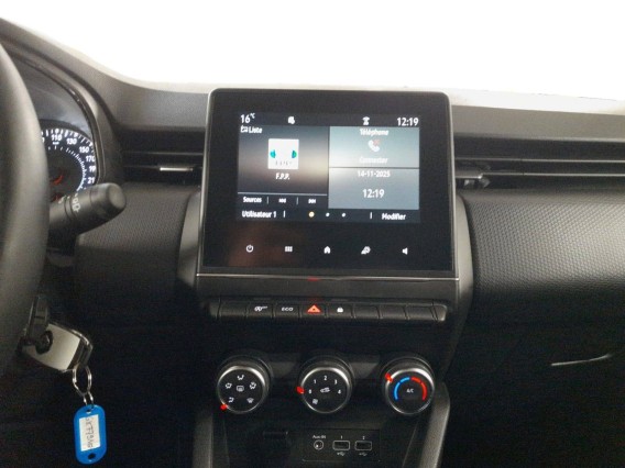 Aperçu de la photo 13 du véhicule RENAULT CLIO V