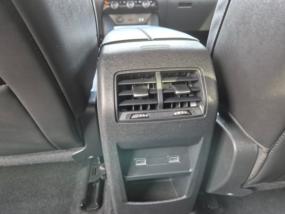 Aperçu de la photo 25 du véhicule CITROEN C5 X