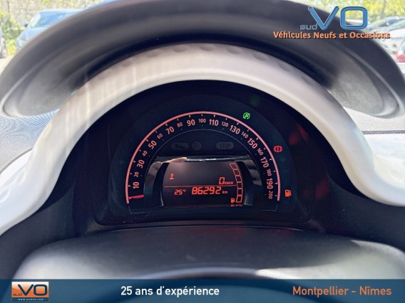 Aperçu de la photo 15 du véhicule RENAULT TWINGO III