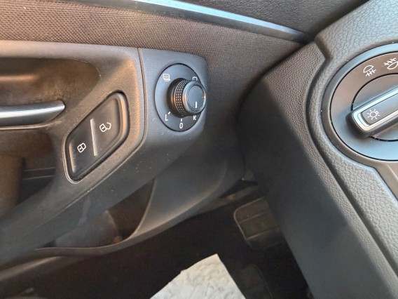 Aperçu de la photo 22 du véhicule VOLKSWAGEN POLO