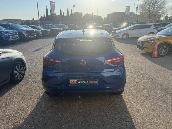 Aperçu de la photo 8 du véhicule RENAULT CLIO V