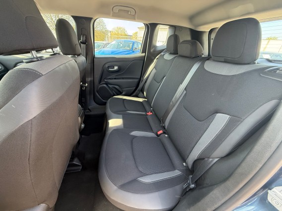 Aperçu de la photo 26 du véhicule JEEP RENEGADE