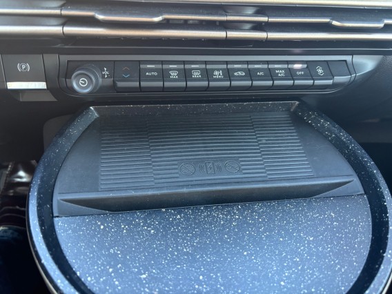 Aperçu de la photo 4 du véhicule LANCIA YPSILON