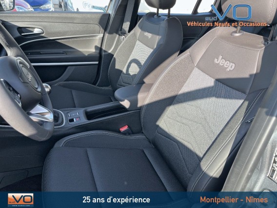 Aperçu de la photo 16 du véhicule JEEP AVENGER