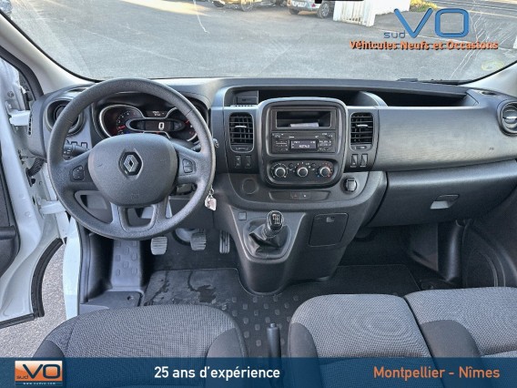 Aperçu de la photo 10 du véhicule RENAULT TRAFIC COMBI