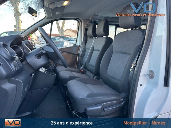 Aperçu de la photo 17 du véhicule RENAULT TRAFIC COMBI