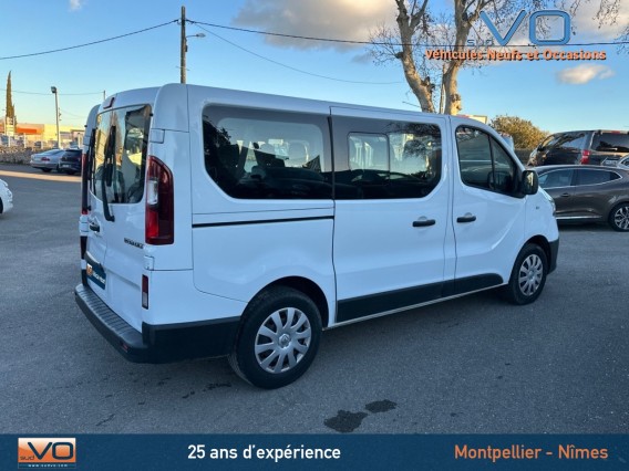 Aperçu de la photo 37 du véhicule RENAULT TRAFIC COMBI
