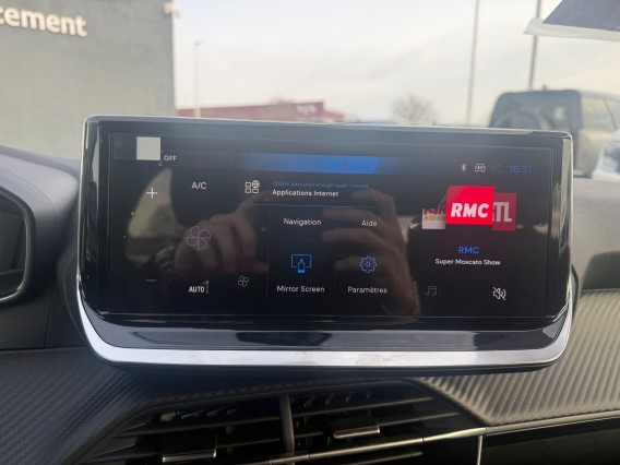 Aperçu de la photo 17 du véhicule PEUGEOT 208