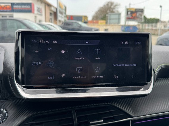 Aperçu de la photo 14 du véhicule PEUGEOT 208