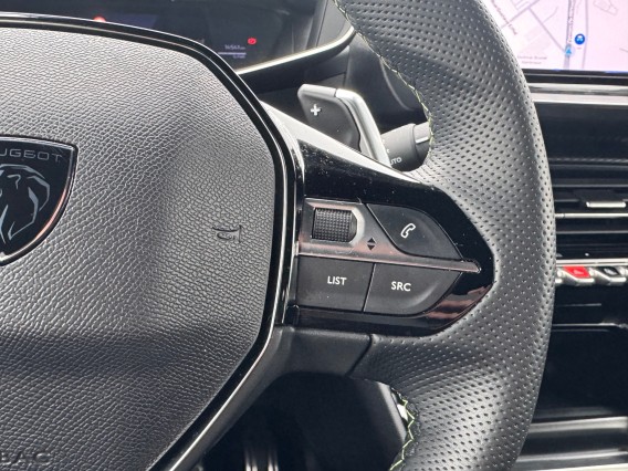 Aperçu de la photo 23 du véhicule PEUGEOT 208