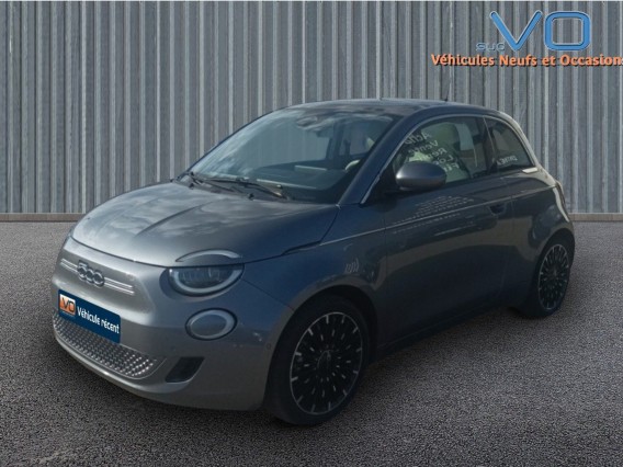 Photo du véhicule FIAT 500e BERLINE