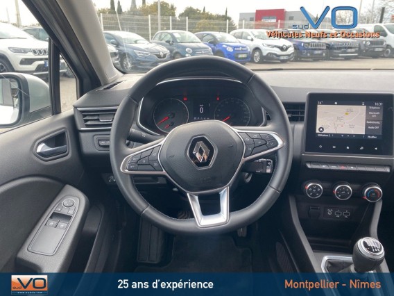 Aperçu de la photo 10 du véhicule RENAULT CLIO V