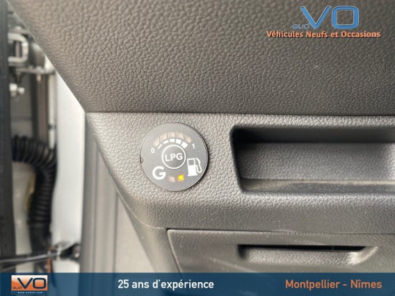 Aperçu de la photo 15 du véhicule RENAULT CLIO V