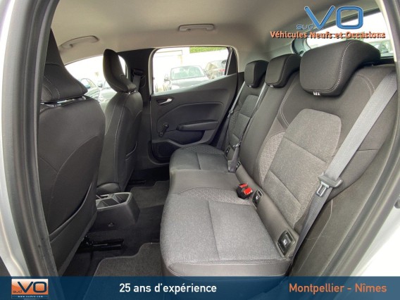 Aperçu de la photo 17 du véhicule RENAULT CLIO V