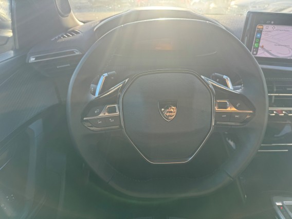 Aperçu de la photo 10 du véhicule PEUGEOT 2008